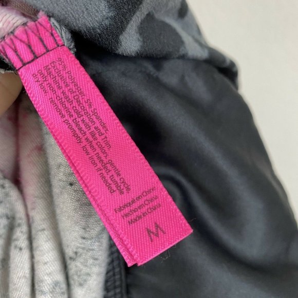 BETSEY JOHNSON Black Pink Plush ROBE CHEETAH - Picture 8 of 8